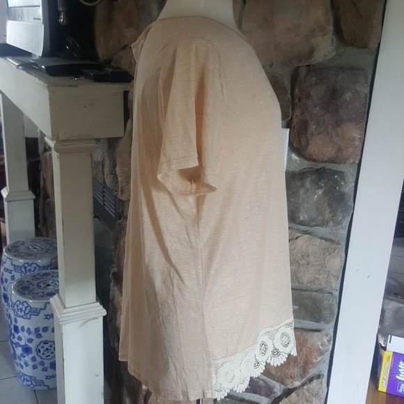 Tunic - Picture 2 of 3